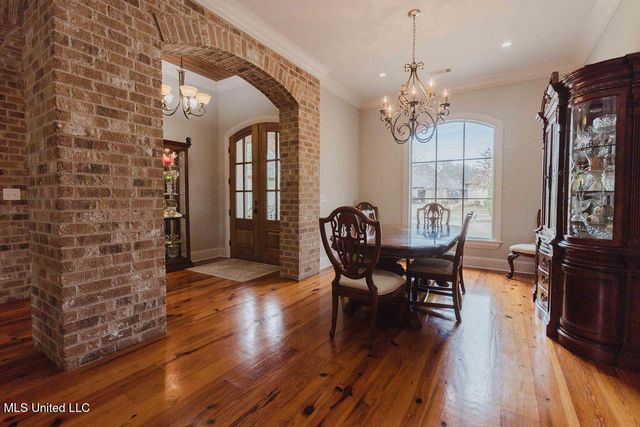 105 Bristol Drive, Madison, MS 39110