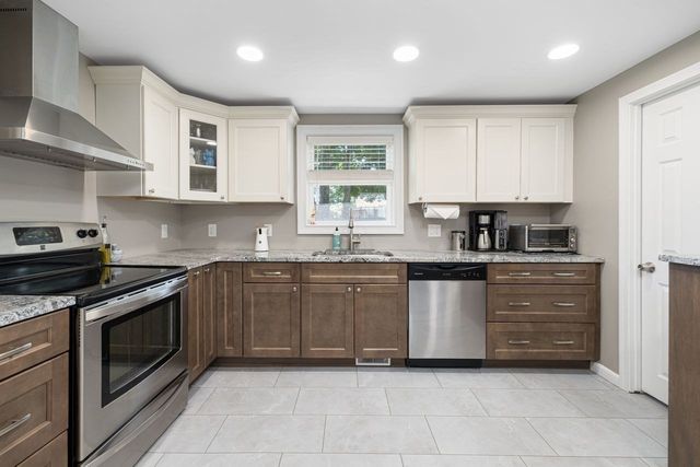 14 Sibley, Attleboro, MA 02703