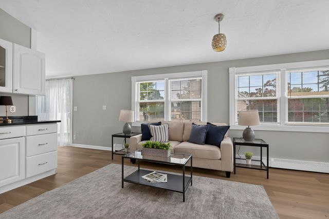 67 Trefton Dr, Braintree, MA 02184