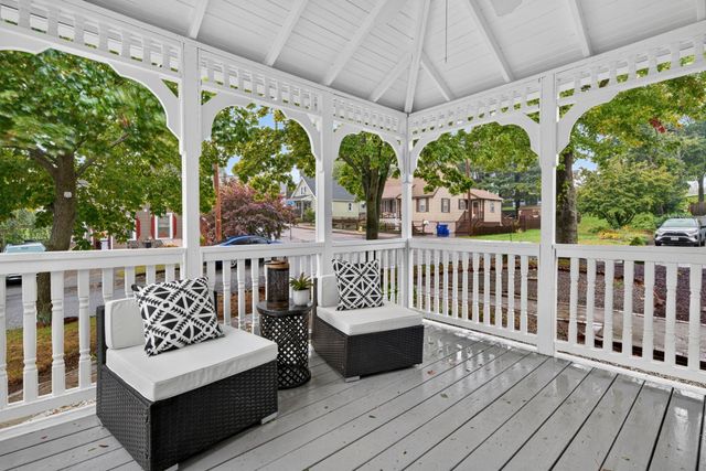 67 Trefton Dr, Braintree, MA 02184