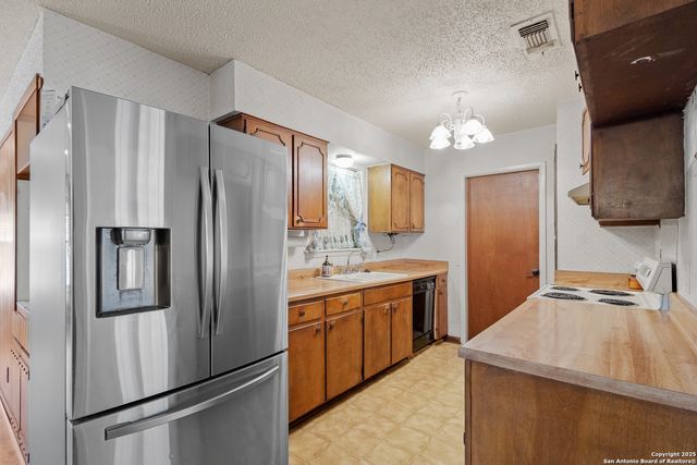 6710 Peachtree, San Antonio, TX 78238