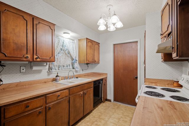 6710 Peachtree, San Antonio, TX 78238