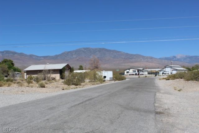 5641 JANICE Avenue, Pahrump, NV 89060