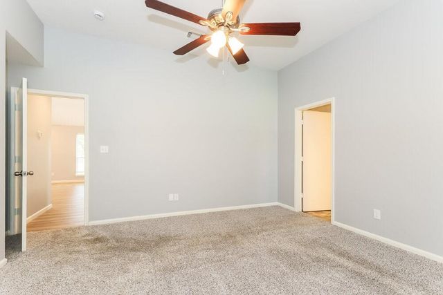 318 Lazy Lane, Montgomery, TX 77356
