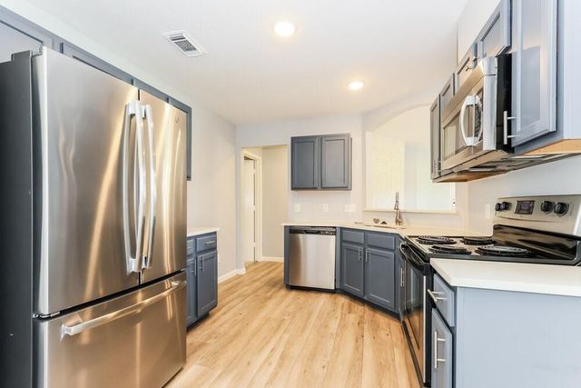 318 Lazy Lane, Montgomery, TX 77356