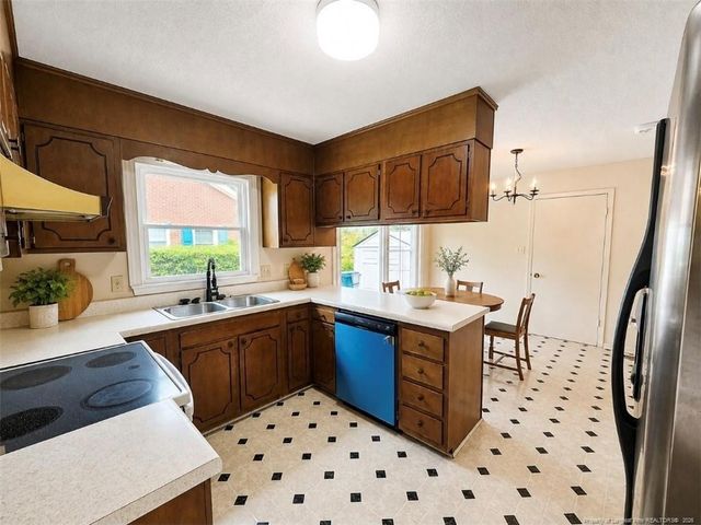 2331 Colgate Drive, Fayetteville, NC 28304