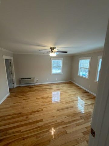 700 1643 Highway, Somerset, KY 42501