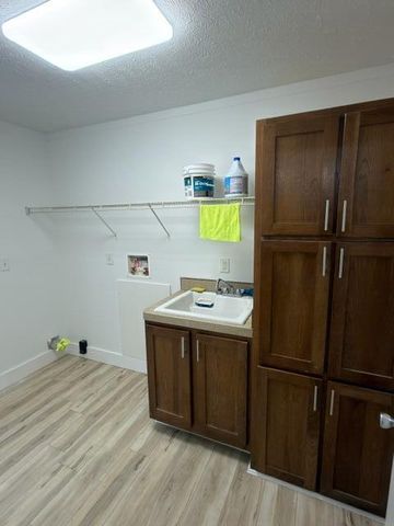 700 1643 Highway, Somerset, KY 42501