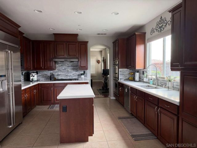 2327 Clearcrest Ln, Fallbrook, CA 92028