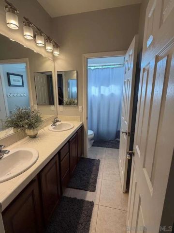 2327 Clearcrest Ln, Fallbrook, CA 92028