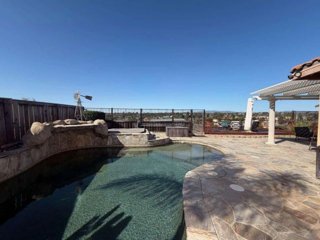 2327 Clearcrest Ln, Fallbrook, CA 92028