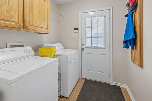 14092 Hwy 101 Highway, Iowa, LA 70647