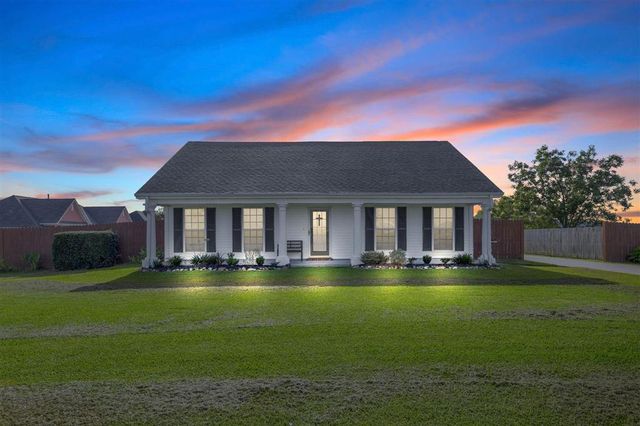 14092 Hwy 101 Highway, Iowa, LA 70647