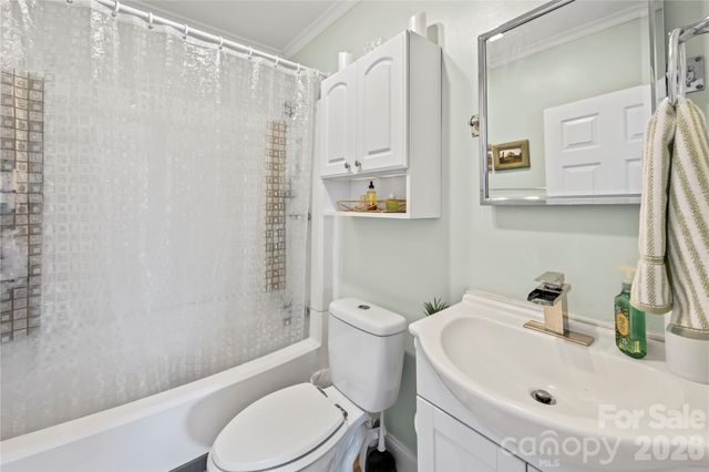 1501 Hebron Road, Hendersonville, NC 28739