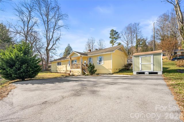 1501 Hebron Road, Hendersonville, NC 28739
