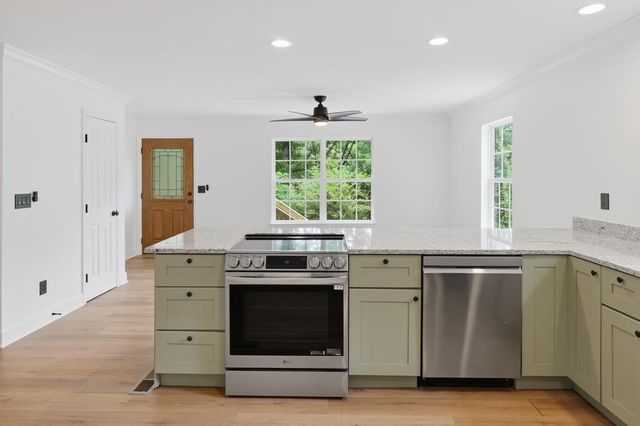 5109 Howardsville Road, Apison, TN 37302