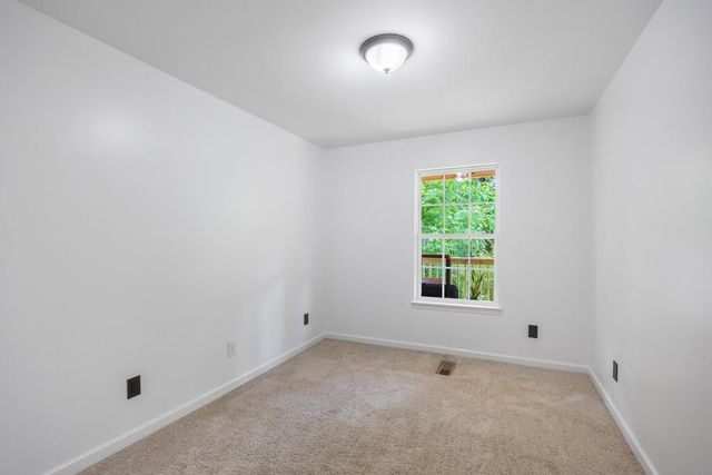 5109 Howardsville Road, Apison, TN 37302
