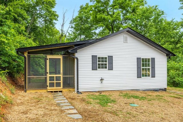 5109 Howardsville Road, Apison, TN 37302