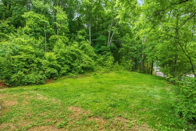 5109 Howardsville Road, Apison, TN 37302