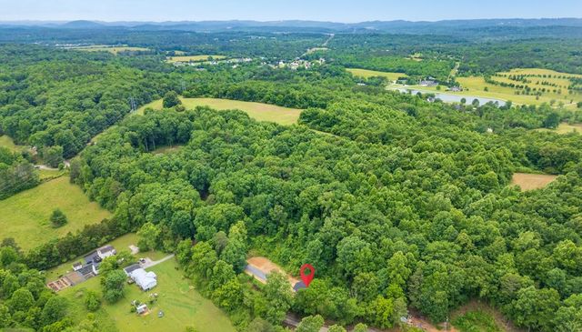 5109 Howardsville Road, Apison, TN 37302