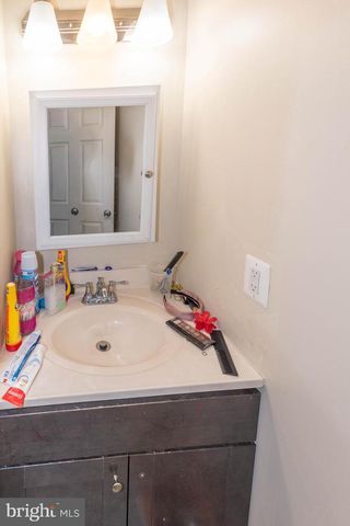 316 S BROADWAY, Baltimore, MD 21231