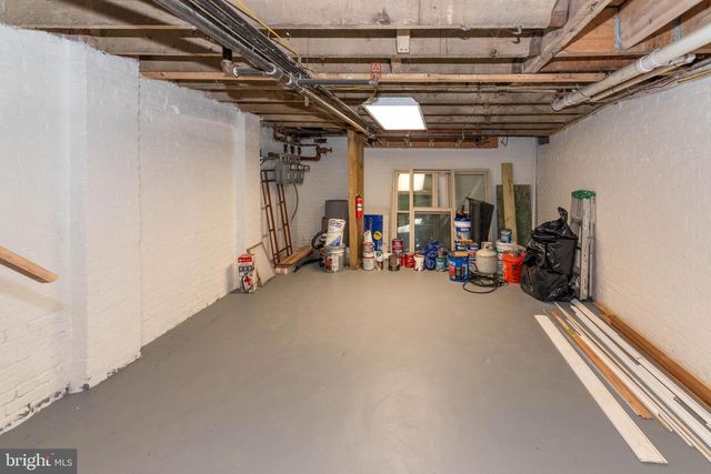 316 S BROADWAY, Baltimore, MD 21231