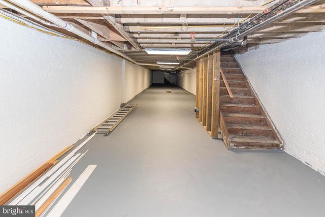 316 S BROADWAY, Baltimore, MD 21231