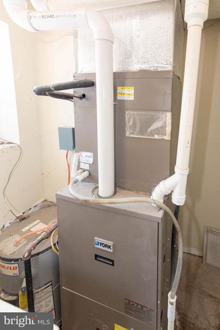 316 S BROADWAY, Baltimore, MD 21231