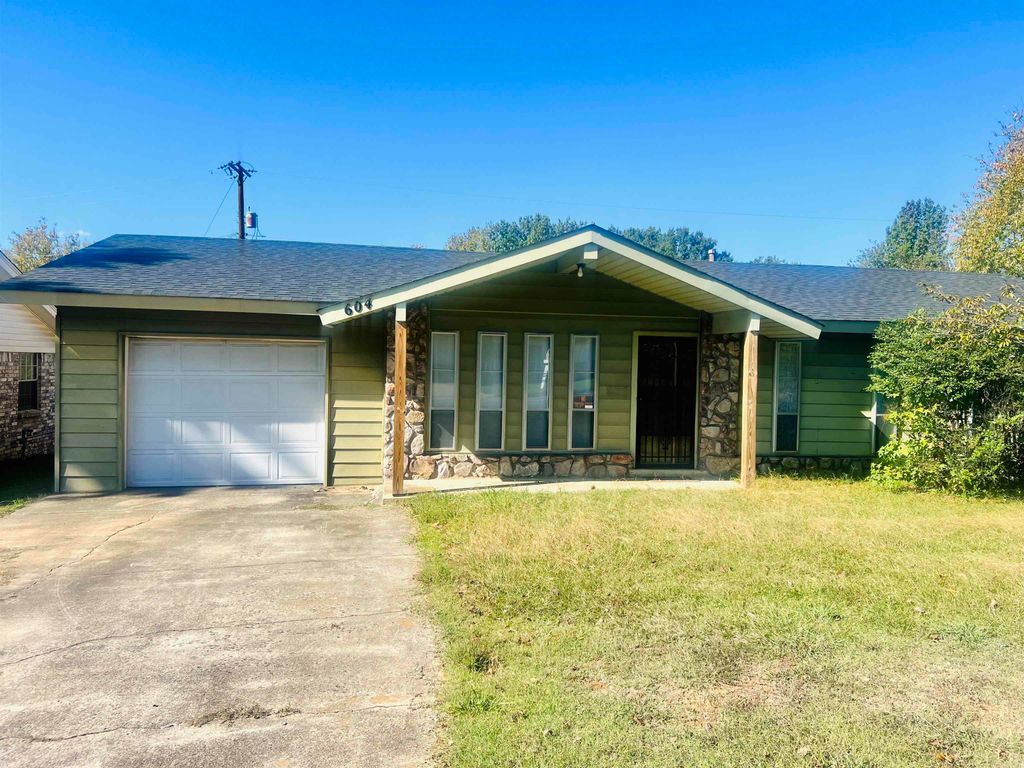 604 N James Street, Jacksonville, AR 72076
