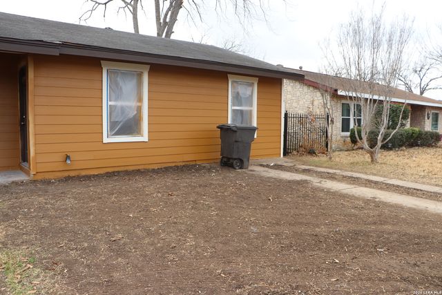 838 UTOPIA LN, San Antonio, TX 78223