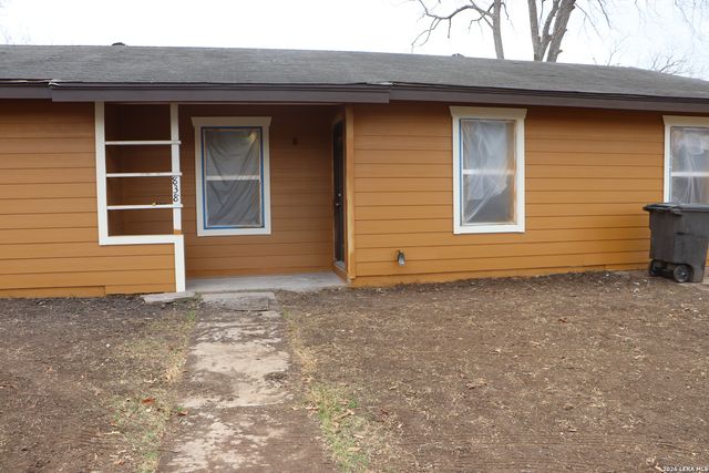 838 UTOPIA LN, San Antonio, TX 78223