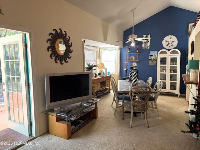 706 N 15TH Street, Fernandina Beach, FL 32034