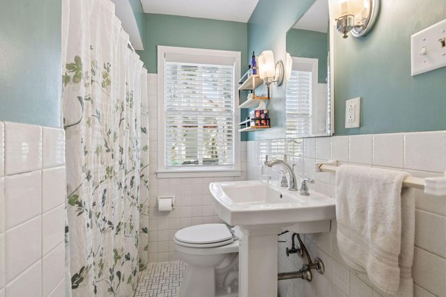 6718 2nd Avenue S, Richfield, MN 55423