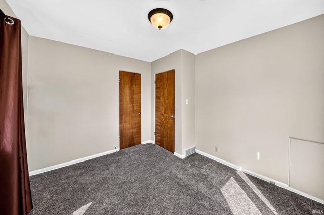 2405 Rockne Drive, South Bend, IN 46615