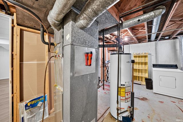 2405 Rockne Drive, South Bend, IN 46615