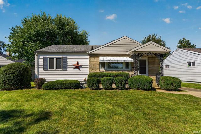 2405 Rockne Drive, South Bend, IN 46615