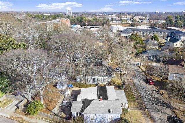 1751 Center Avenue, Atlanta, GA 30344