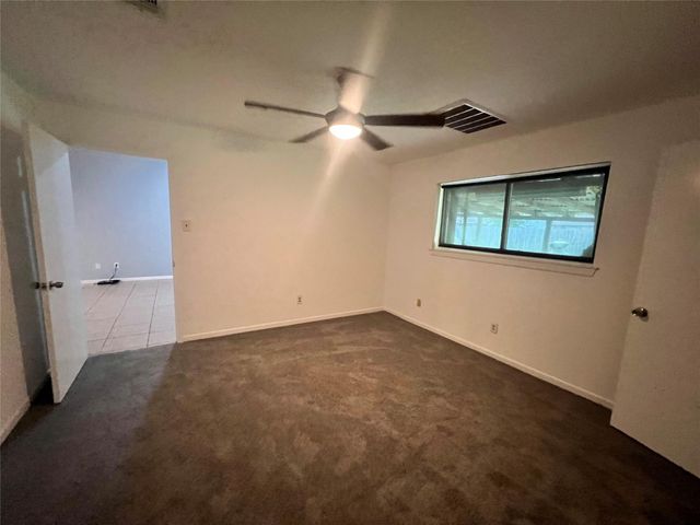 11730 Alamo Drive, La Porte, TX 77571