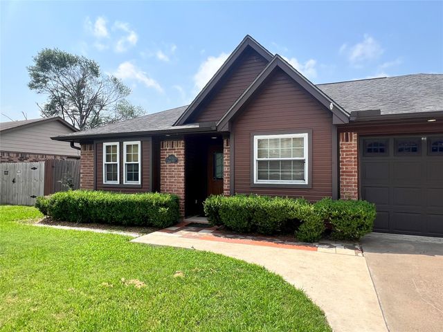 11730 Alamo Drive, La Porte, TX 77571