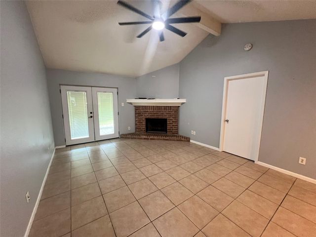 11730 Alamo Drive, La Porte, TX 77571