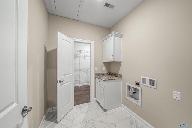 8014 Tupelo Gum Trace SW, Huntsville, AL 35802