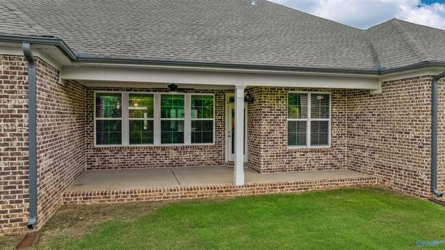8014 Tupelo Gum Trace SW, Huntsville, AL 35802