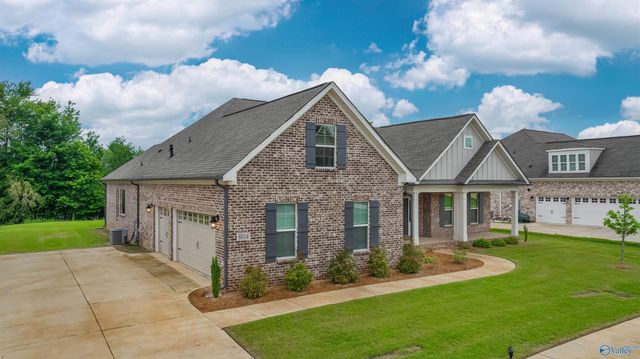 8014 Tupelo Gum Trace SW, Huntsville, AL 35802
