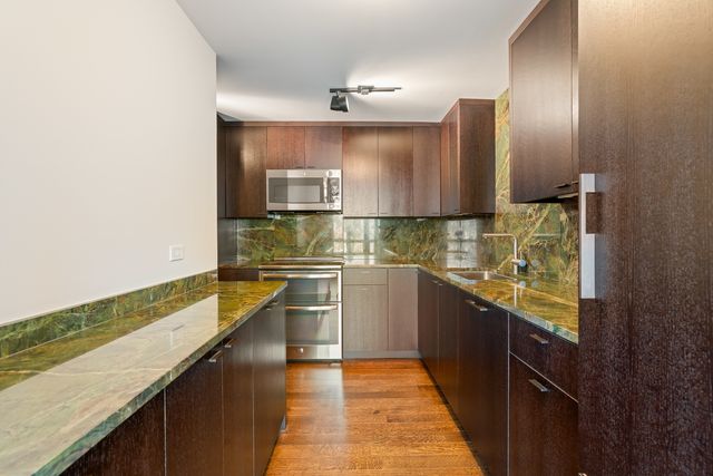 50 E BELLEVUE Place 2601, Chicago, IL 60611