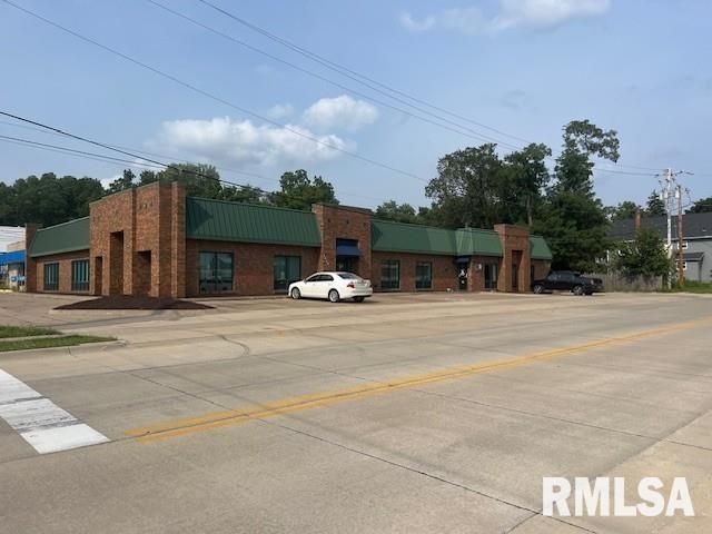 1414 MISSISSIPPI Boulevard, Bettendorf, IA 52722