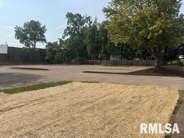 1414 MISSISSIPPI Boulevard, Bettendorf, IA 52722