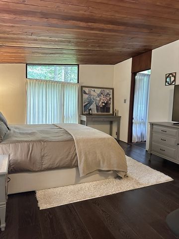 23 Peacock Farm Road, Lexington, MA 02421
