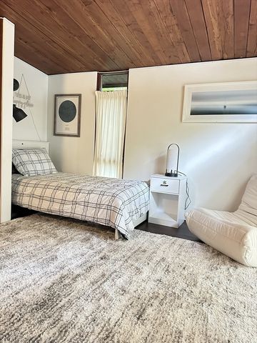 23 Peacock Farm Road, Lexington, MA 02421