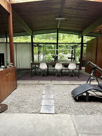 23 Peacock Farm Road, Lexington, MA 02421