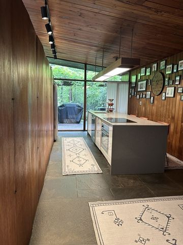 23 Peacock Farm Road, Lexington, MA 02421